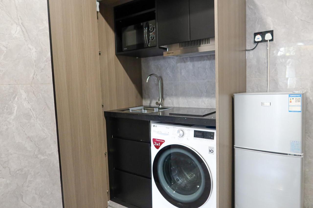 Recharge Studio Apartment & Suites Singapura Luaran gambar