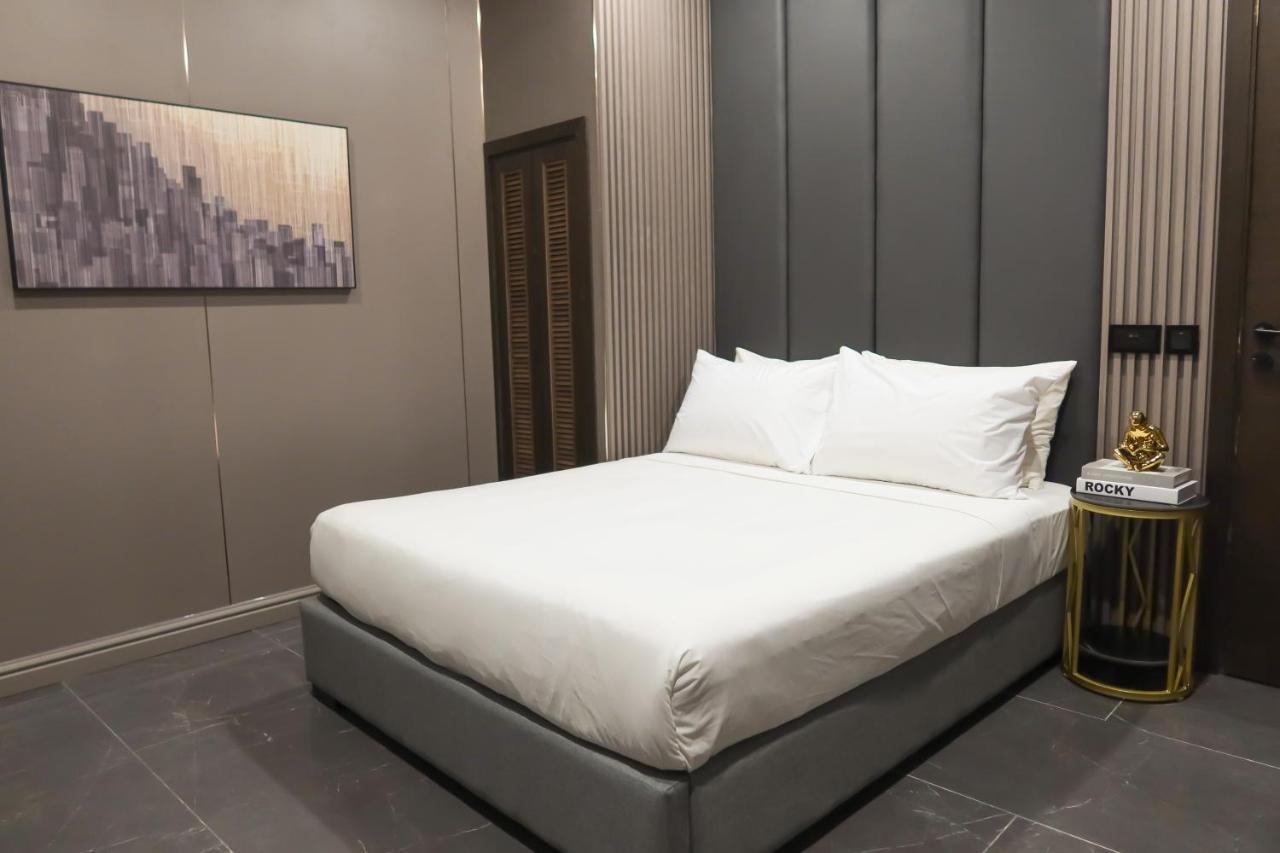 Recharge Studio Apartment & Suites Singapura Luaran gambar