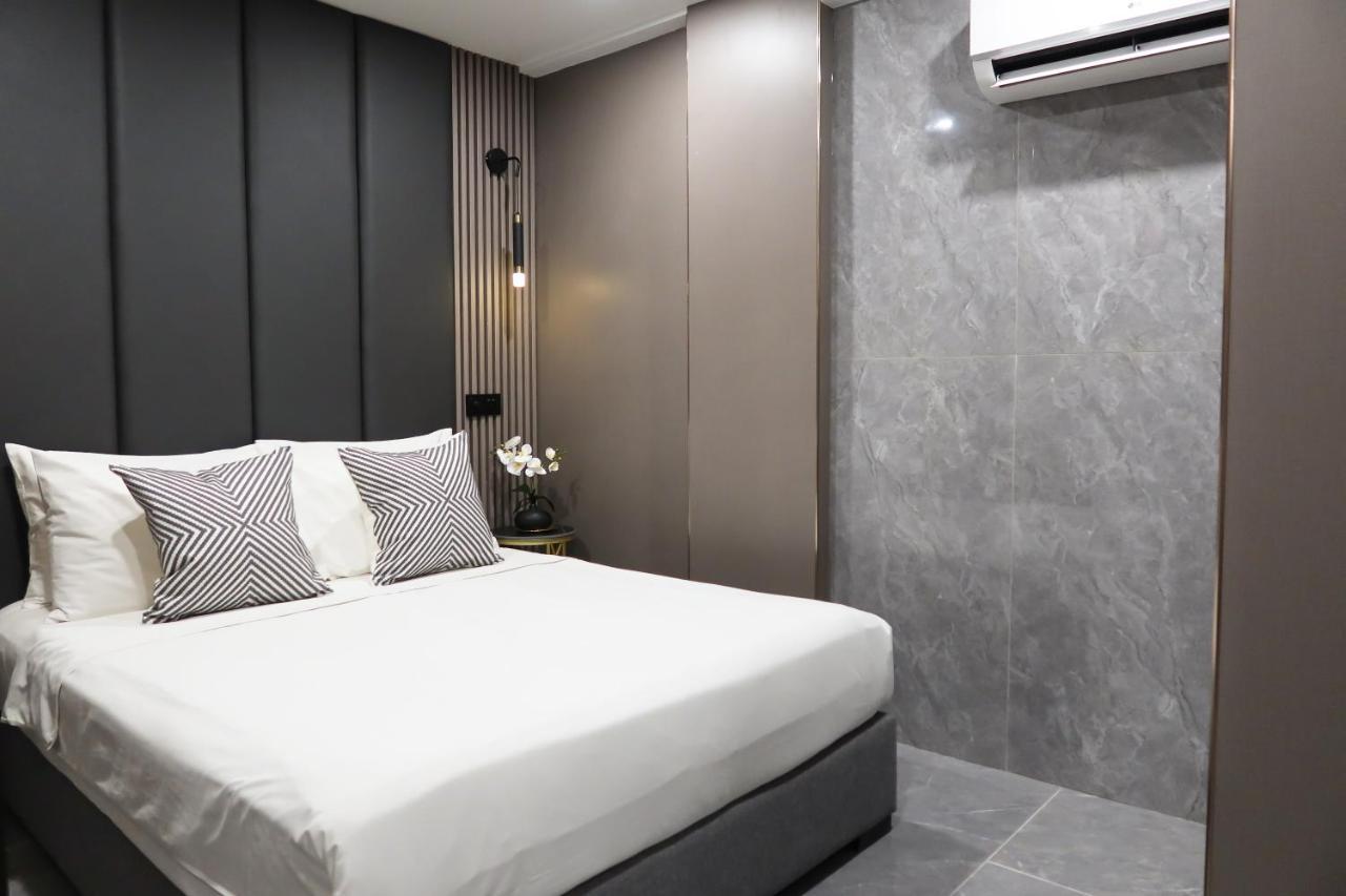 Recharge Studio Apartment & Suites Singapura Luaran gambar