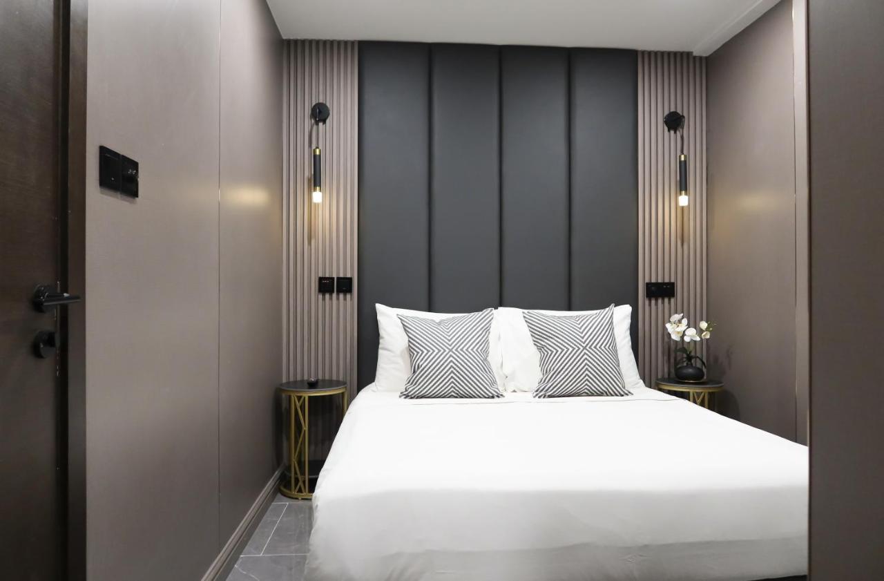 Recharge Studio Apartment & Suites Singapura Luaran gambar