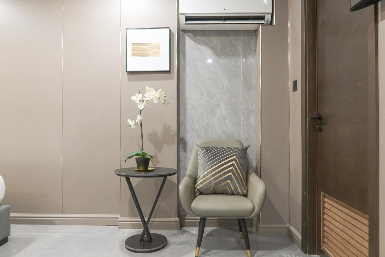 Recharge Studio Apartment & Suites Singapura Luaran gambar