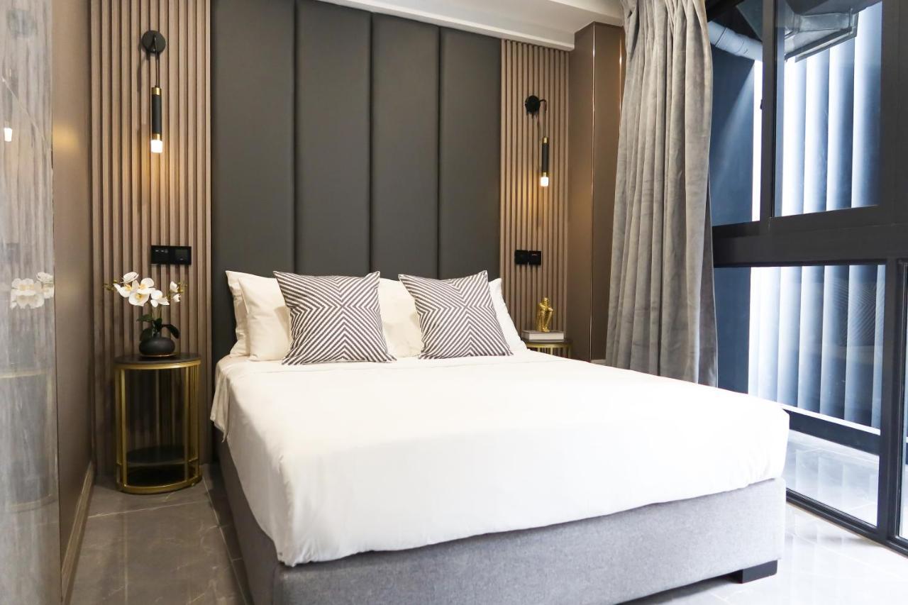 Recharge Studio Apartment & Suites Singapura Luaran gambar