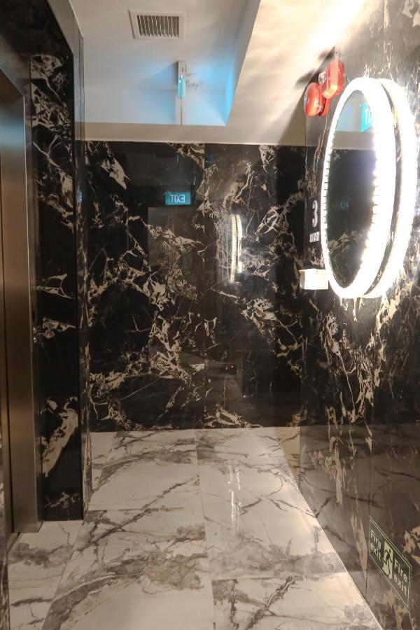 Recharge Studio Apartment & Suites Singapura Luaran gambar