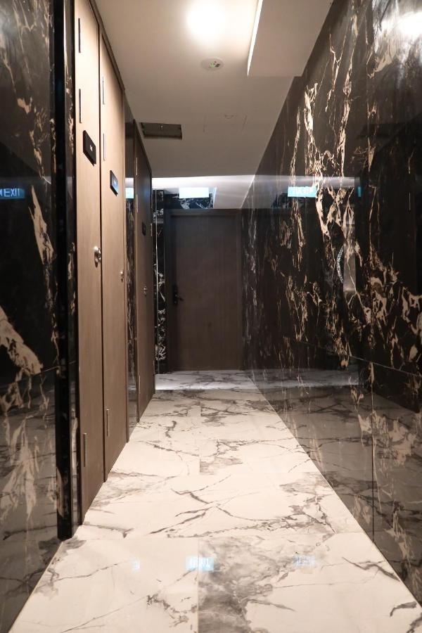 Recharge Studio Apartment & Suites Singapura Luaran gambar