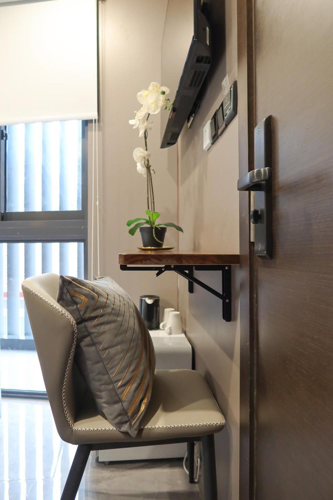 Recharge Studio Apartment & Suites Singapura Bilik gambar